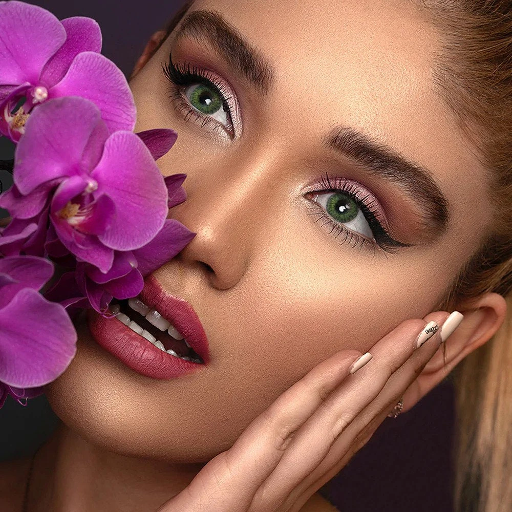 3 Tone Gemstone Green Contact Lenses 3 3 Tone Gemstone Green Contact Lenses - Image 3