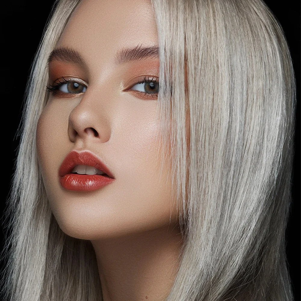 Spanish Real Gray Coloured Contacts 3 Spanish Real Gray Coloured Contacts - Image 3